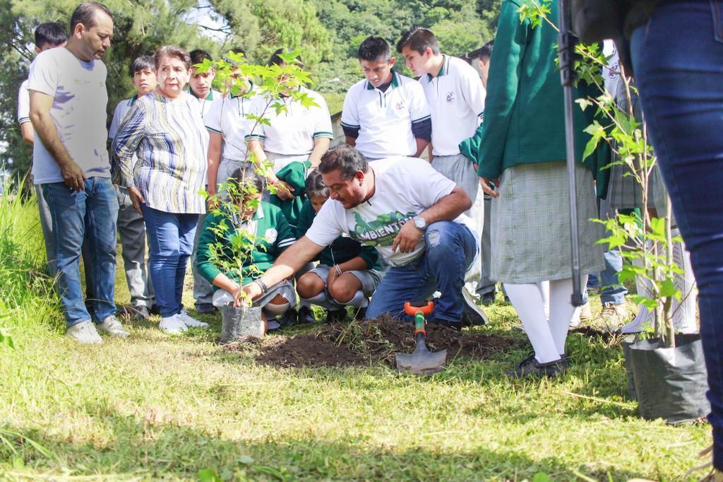 *Con tequio y papaqui ambiental, continúan con éxito actividades del Festival Ecológico Ambientón en Orizaba*