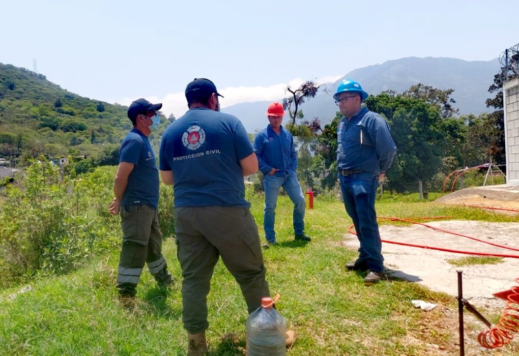 Empresa Gasera, ejecuta trabajos de mantenimiento en el municipio de Nogales, Veracruz.