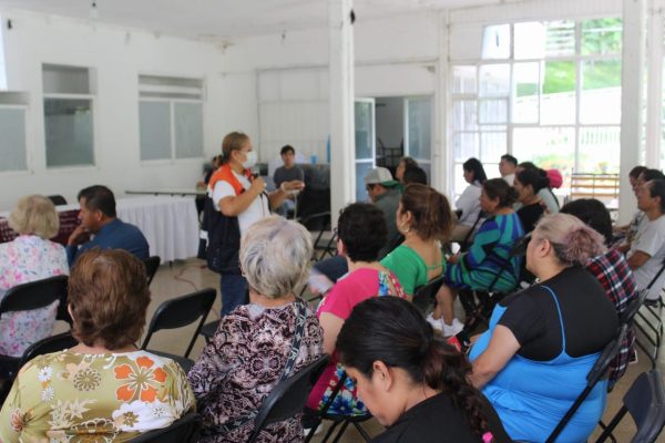 En temporada vacacional, capacita Sector Salud a Comerciantes de Nogales, Veracruz