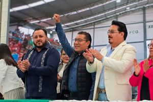 Entregan autoridades municipales y educativas, obra de remodelación del Auditorio de la Secundaria «Francisco Javier Clavijero»